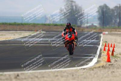 media/Jun-07-2025-TrackDaz (Sat) [[4413525952]]/B Group/220pm (Turn 9)/